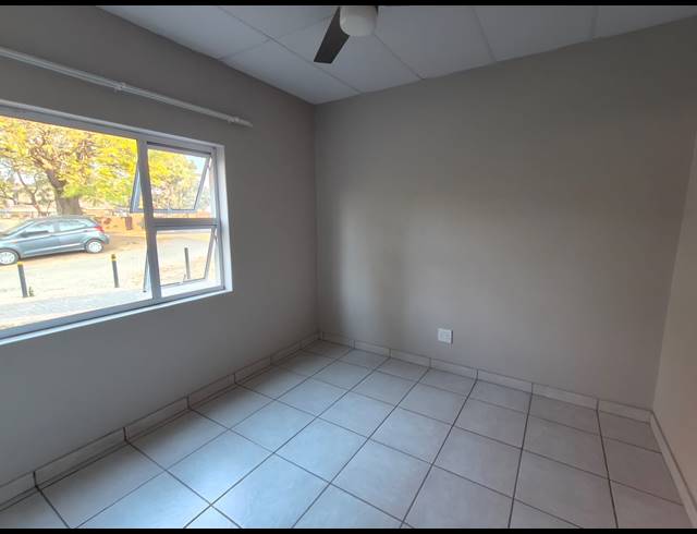 2 BEDROOM APARTMENT TO LET IN PEACEHAVEN INDUSTRIAL